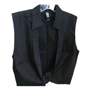 Laundry  by Shelli Laundry size 10  Black Open Front top  tie at waist